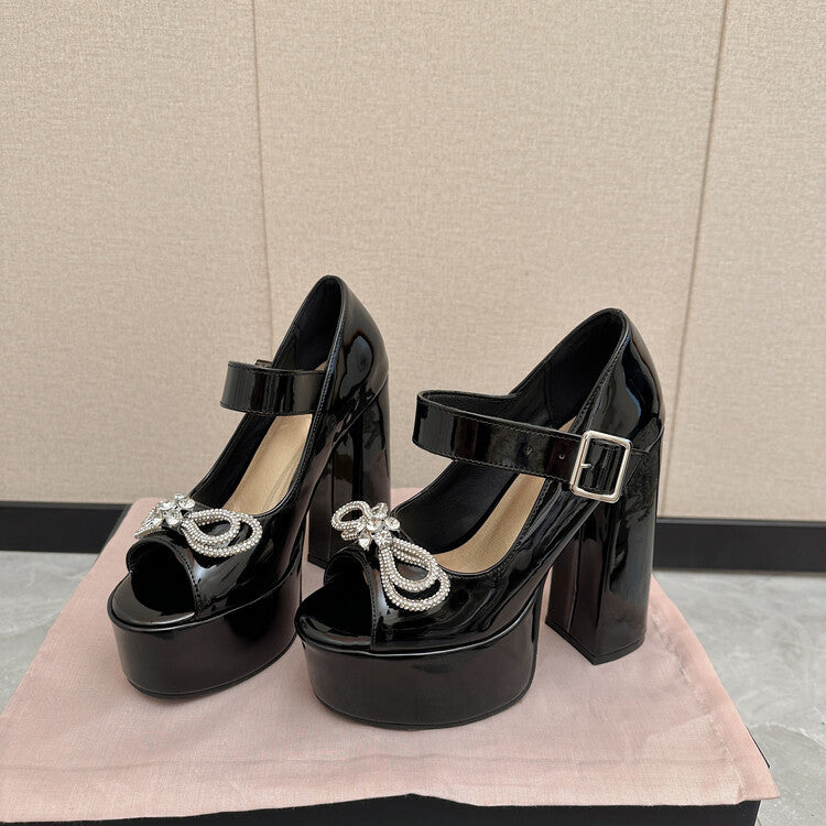 Daily Flat Sandals