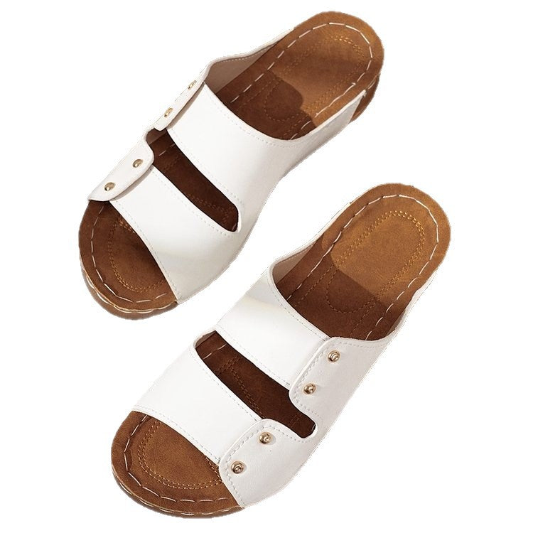 Airy Buckled Sandals