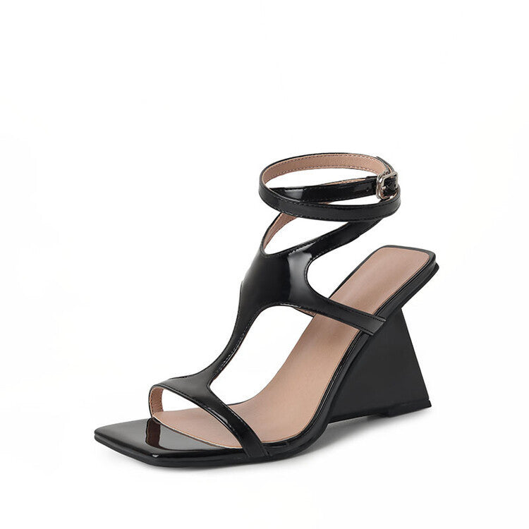Weekend Metallic Sandals