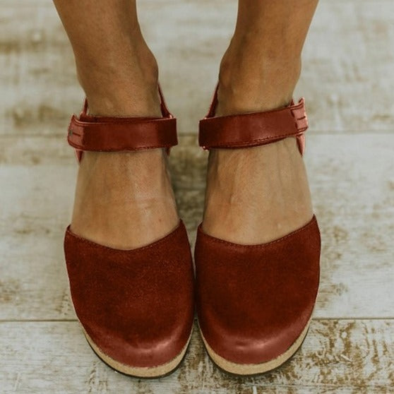 Simple Metallic Sandals