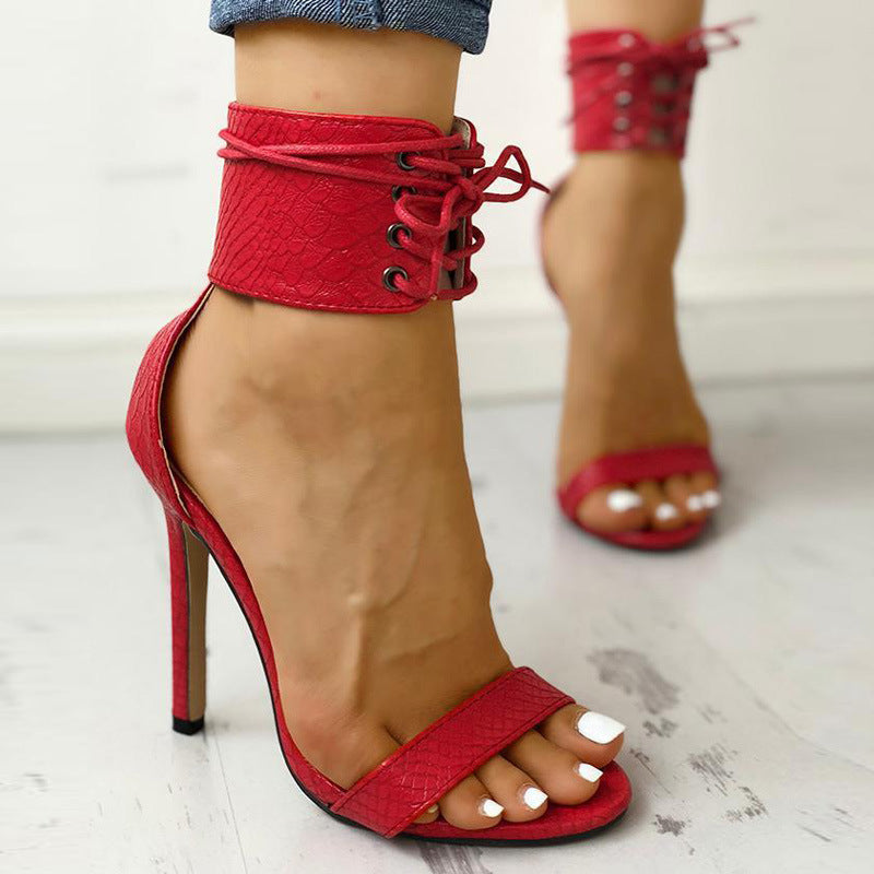Light Flat Sandals