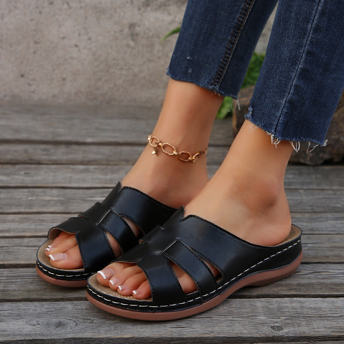 Vacation Lightweight Sandals