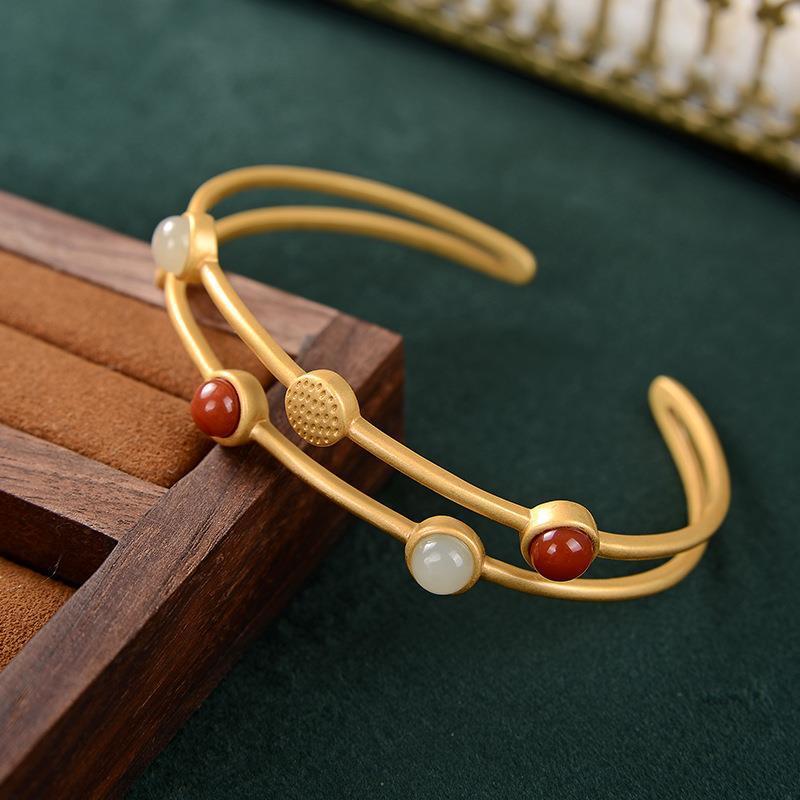 Everyday Minimal Jewelry