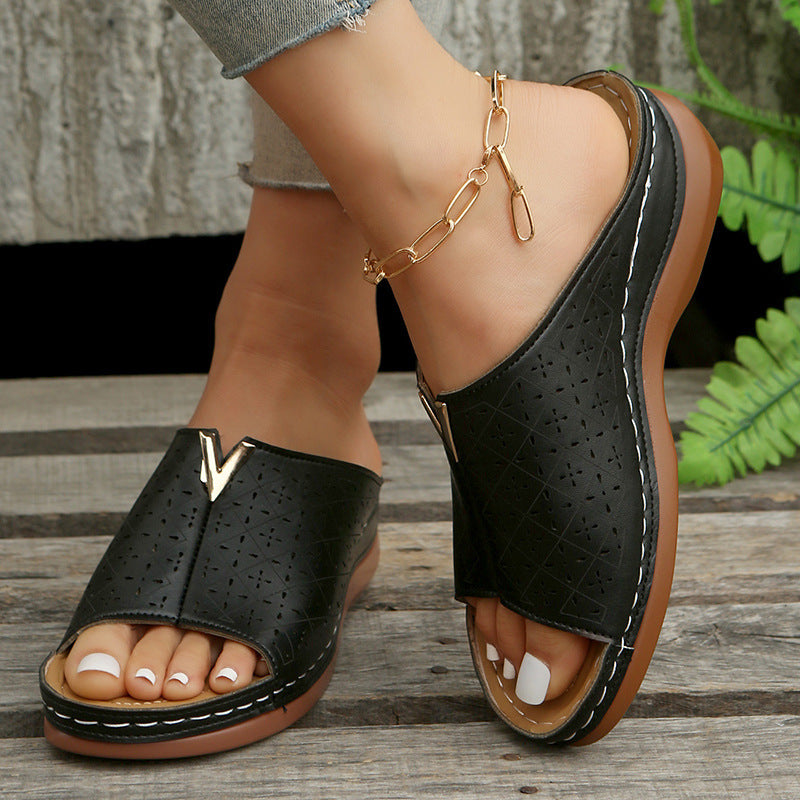 Relaxed Wedge Sandals