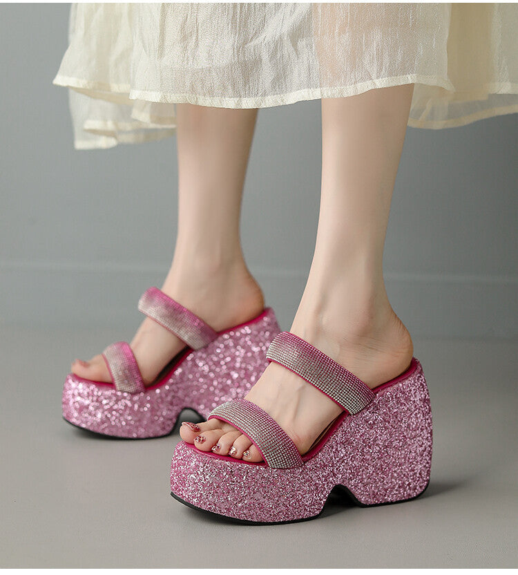 Minimal Summer Sandals