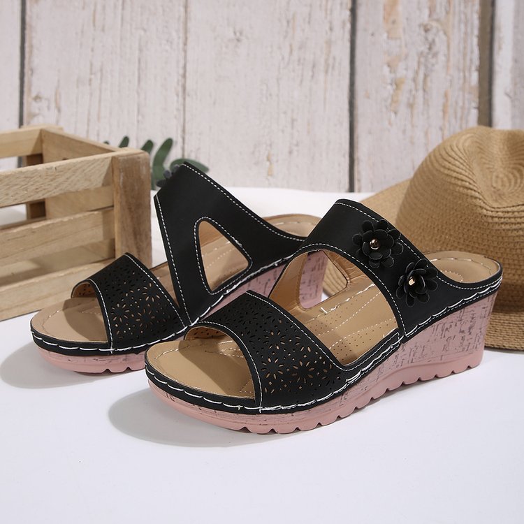 Travel Buckled Sandals