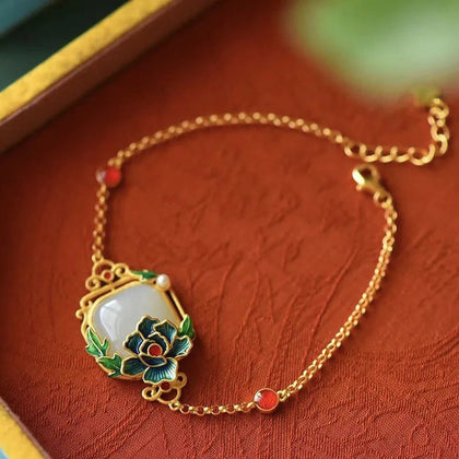 Vintage Romantic Jewelry