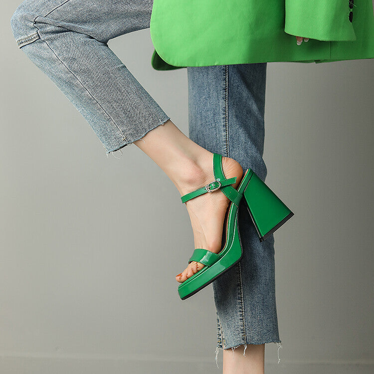 Weekend Cushioned Sandals