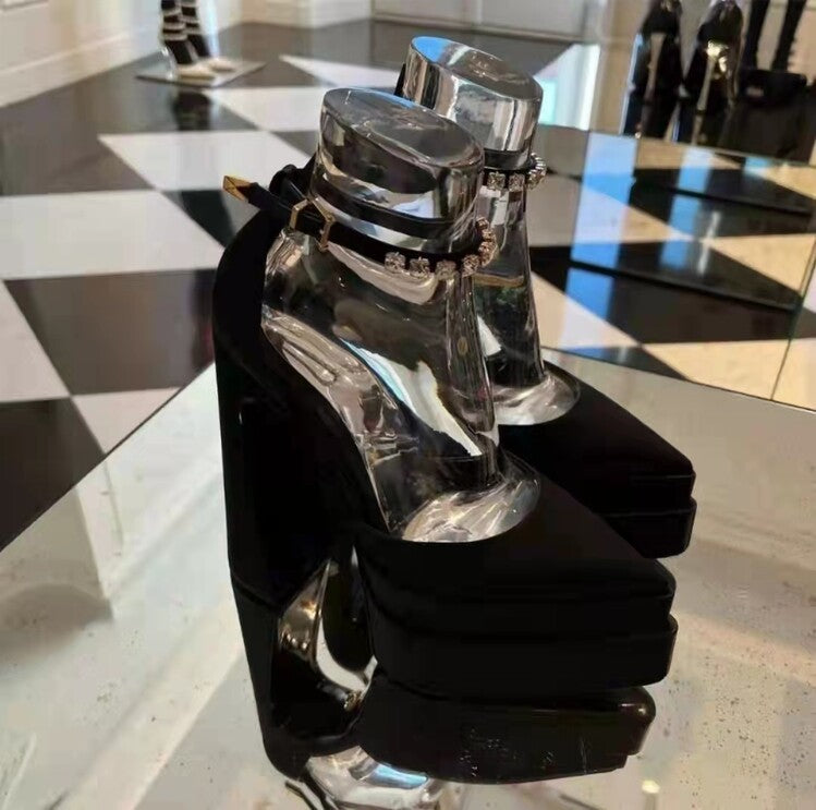 Simple Heeled Sandals
