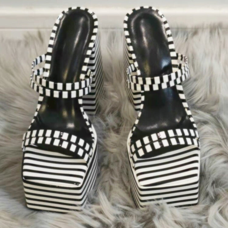 Fresh Metallic Sandals