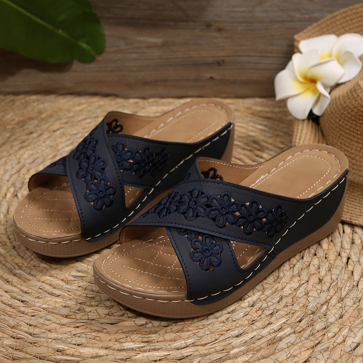 Daily Flat Sandals