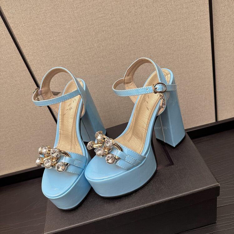 Everyday Lace-Up Sandals