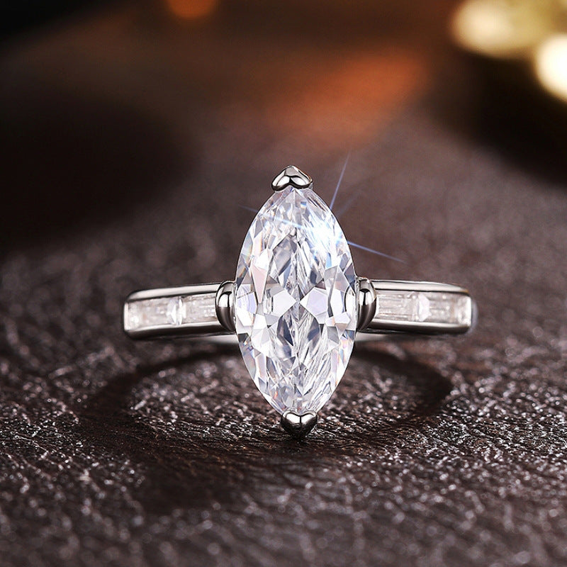 Graceful Pendant Jewelry