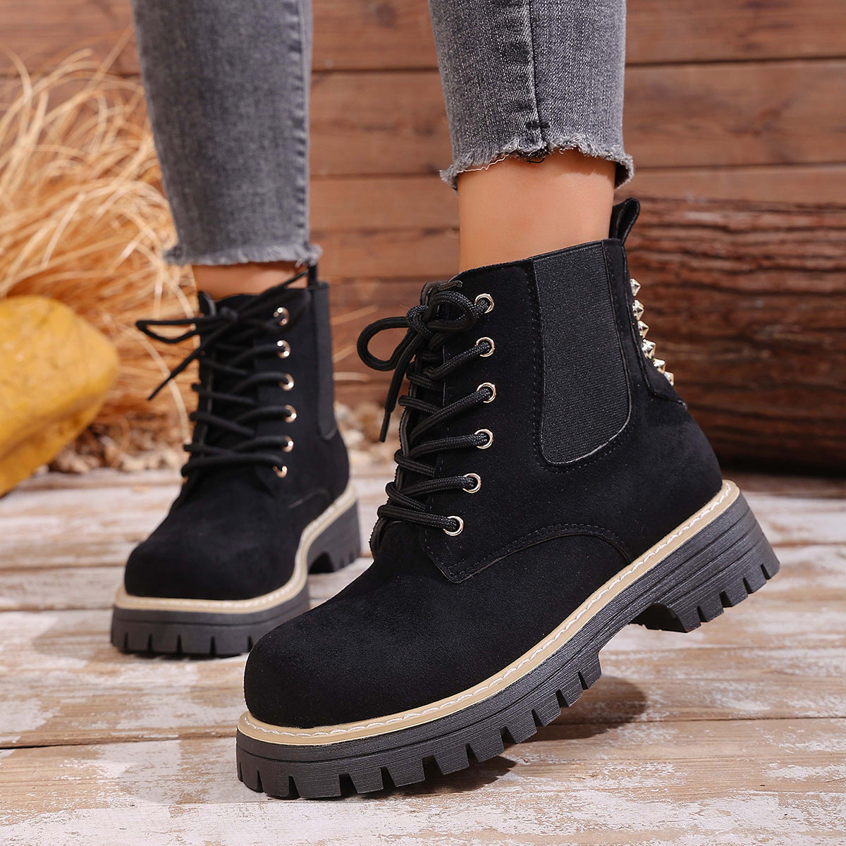 Airy Classic Boots