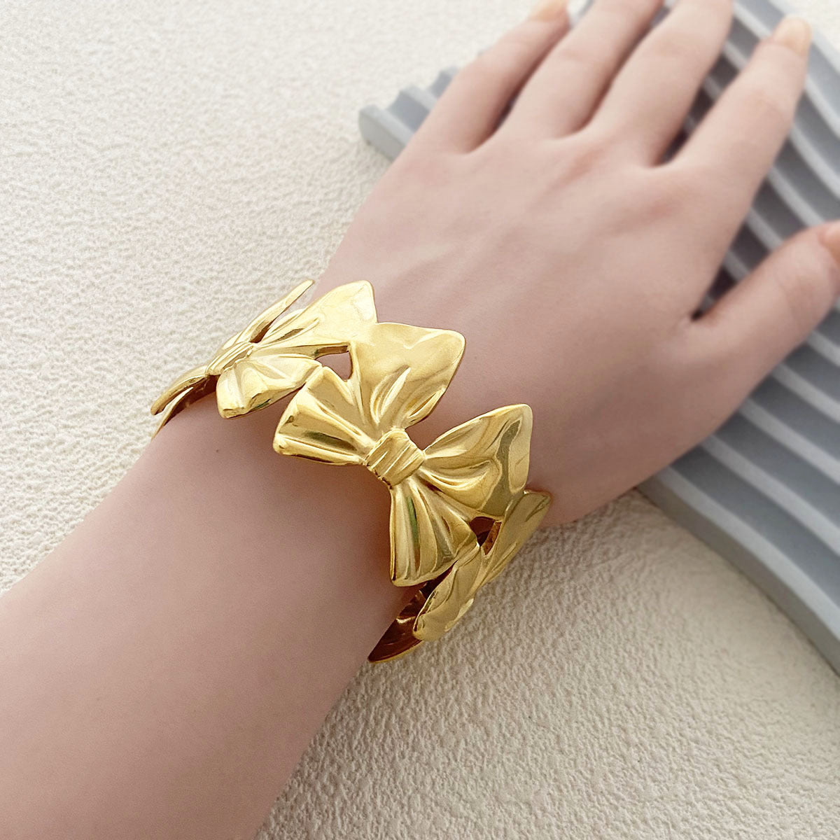 Light Simple Jewelry