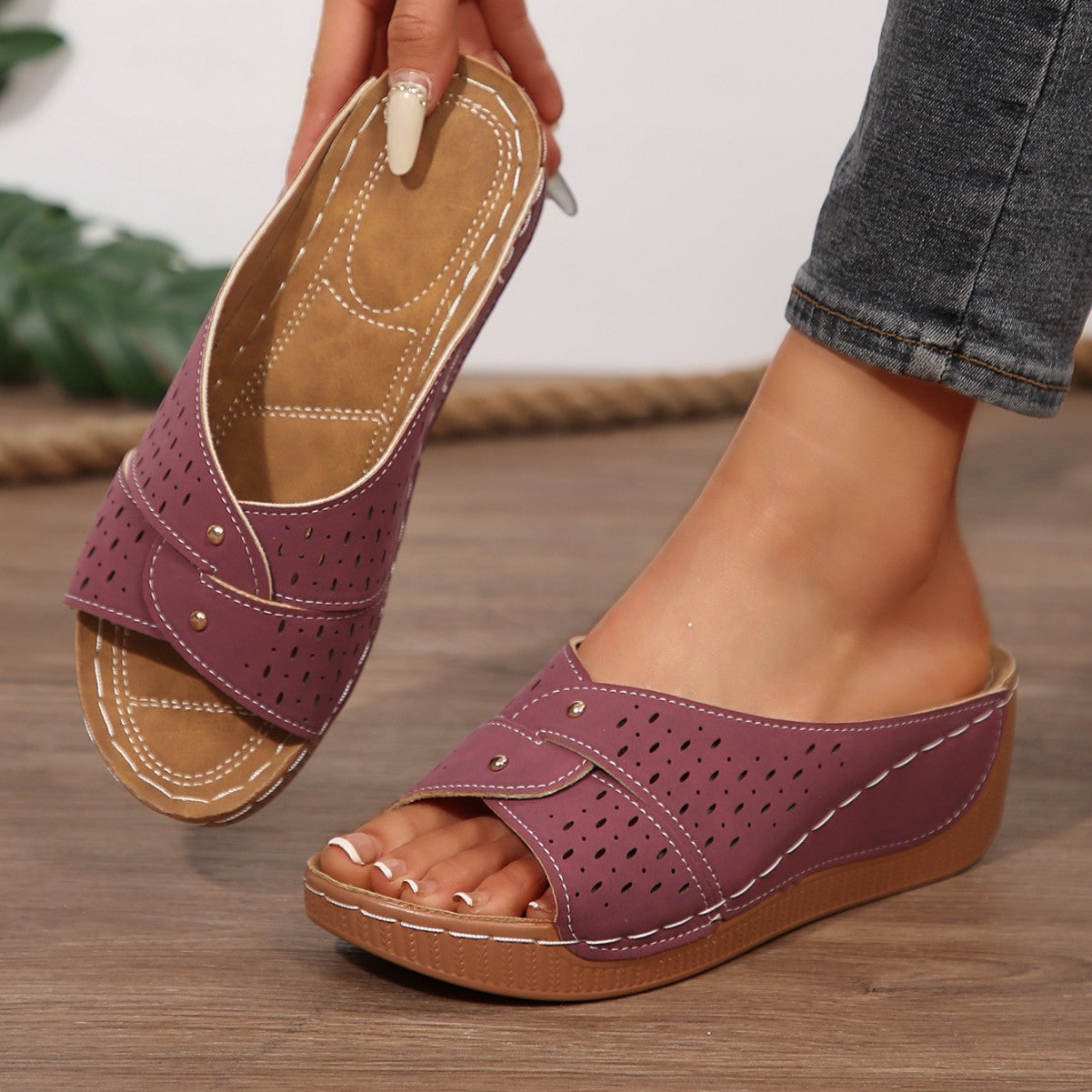 Natural Soft Sandals