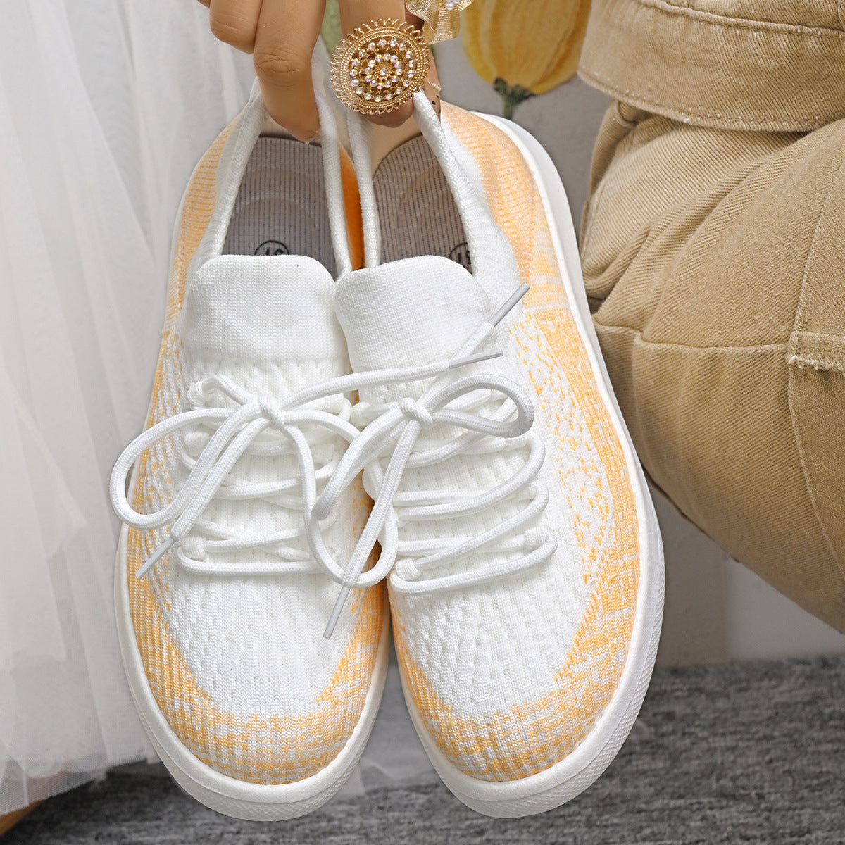 Minimal Flexible Sneakers