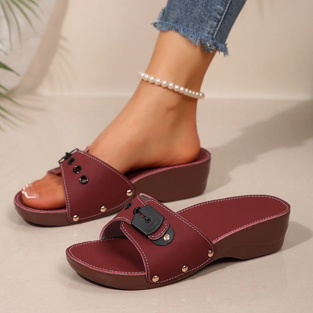 Light Minimal Sandals