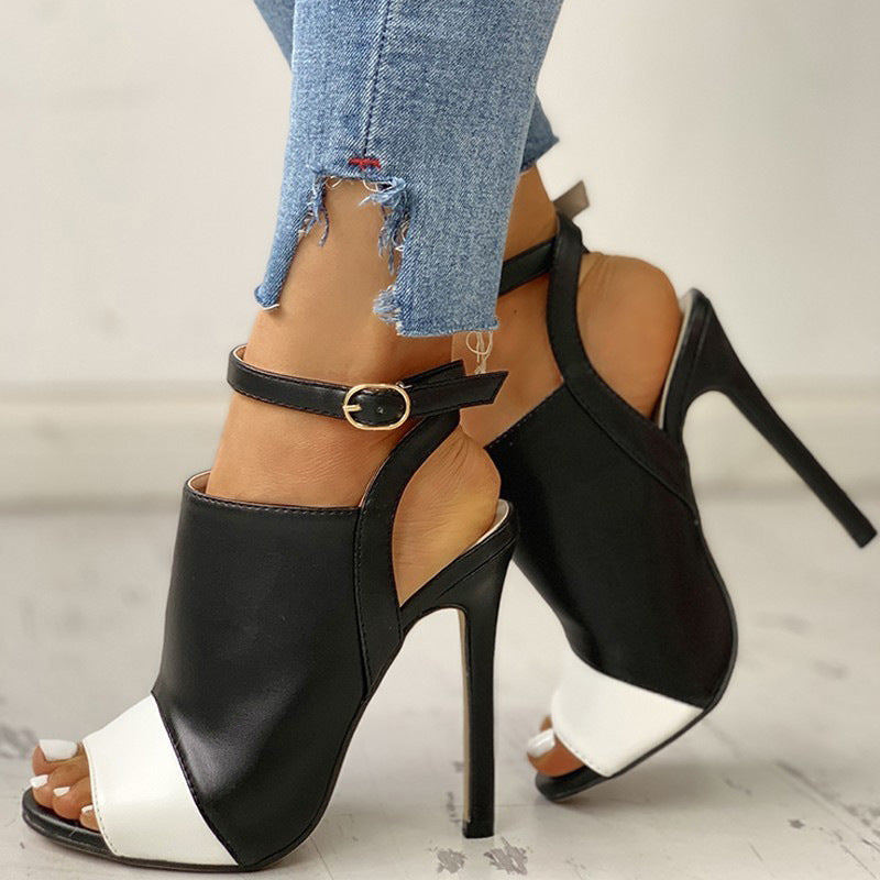 Clean Wedge Sandals