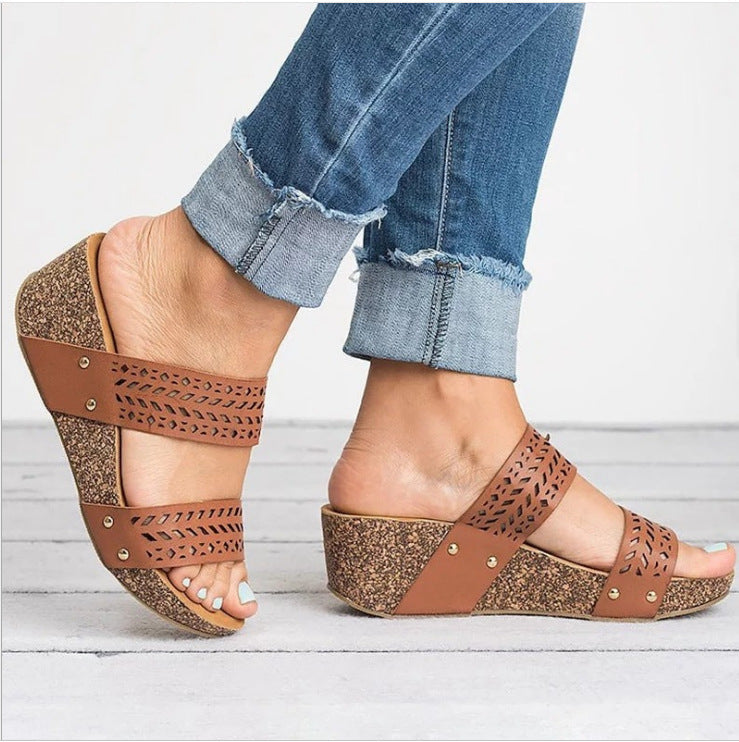 Simple Platform Sandals