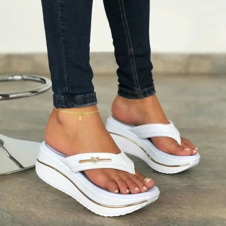 Everyday Classic Sandals