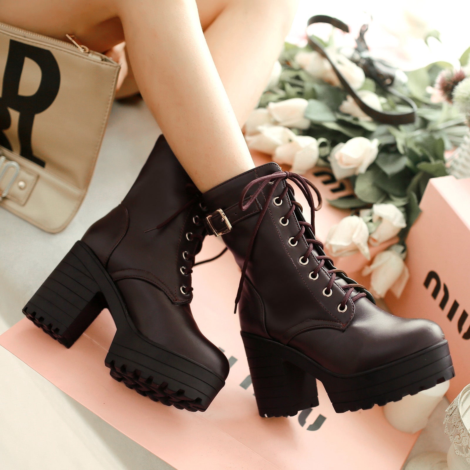 Light Soft Boots