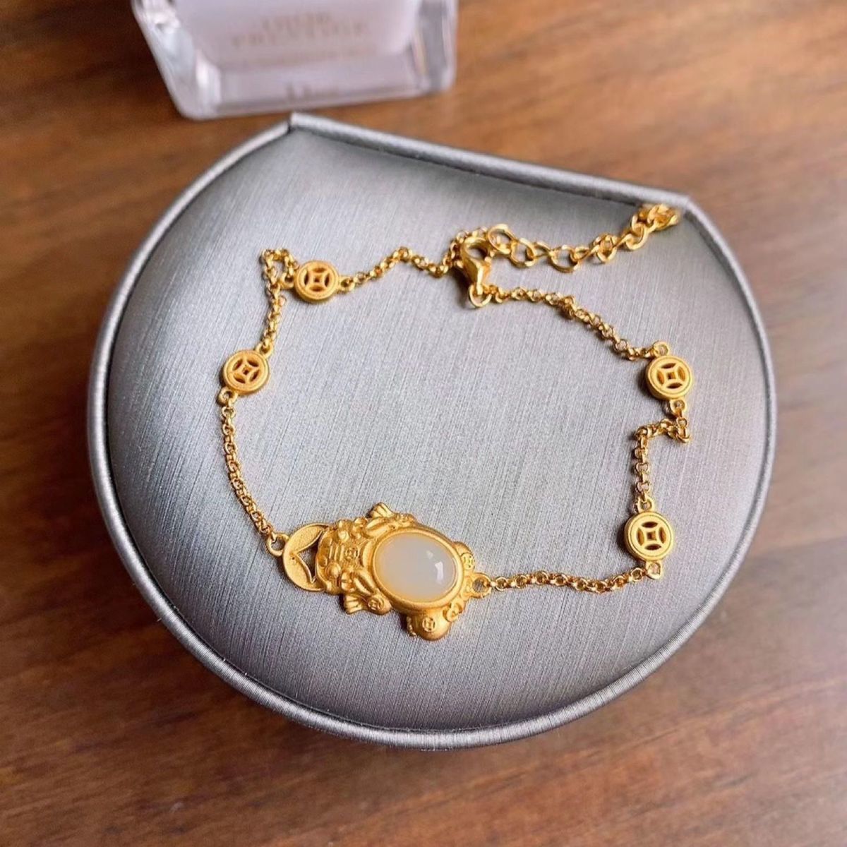 Elegant Chain Jewelry