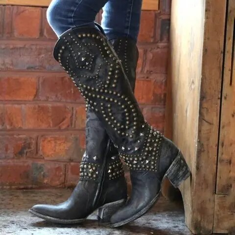 Minimal Vintage Boots