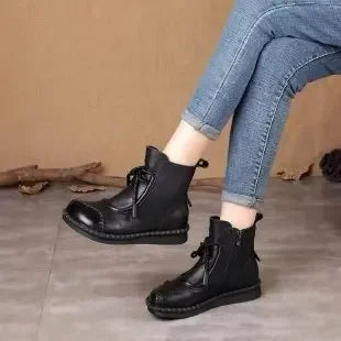 Airy Pointed Boots