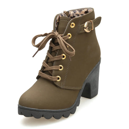 Relaxed Platform Boots