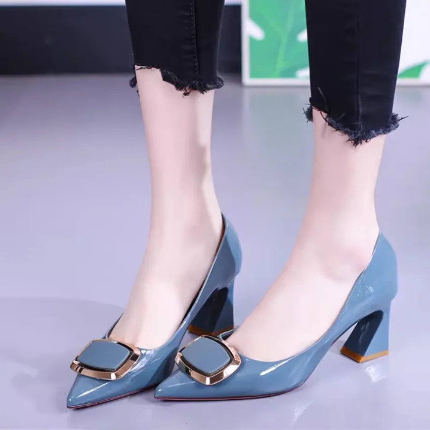 Clean Lightweight Shoes