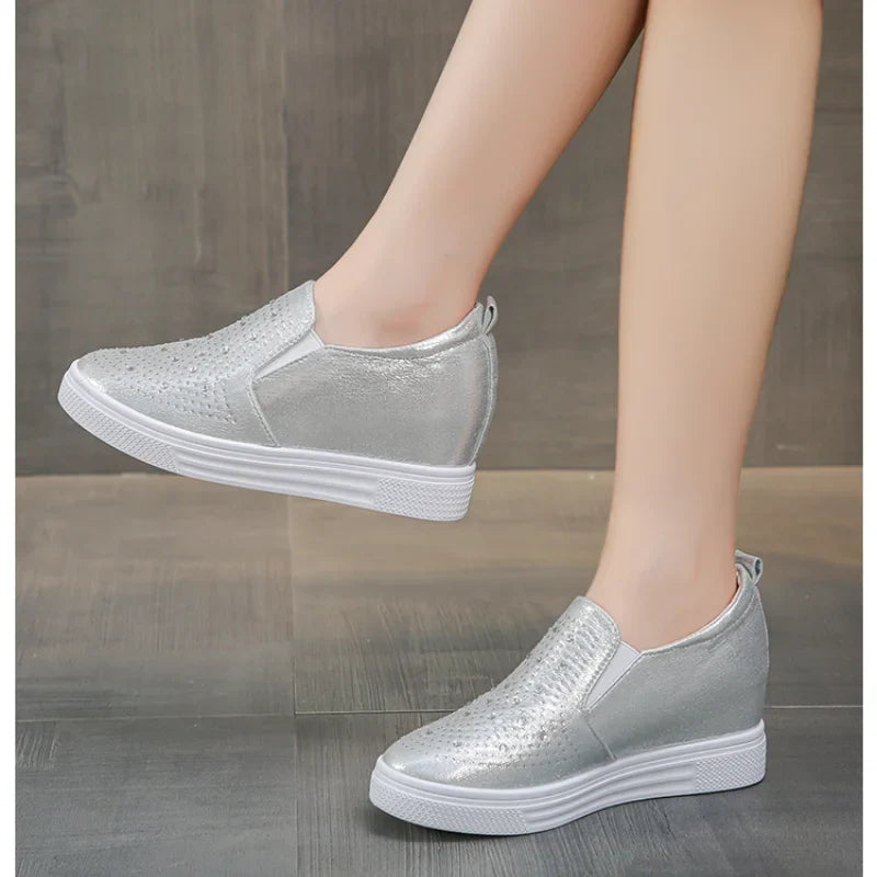 Natural Flexible Sneakers
