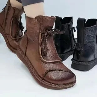 Airy Pointed Boots