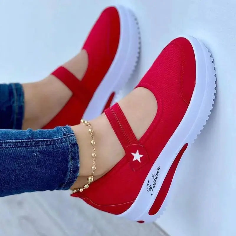 Casual Clean Sneakers