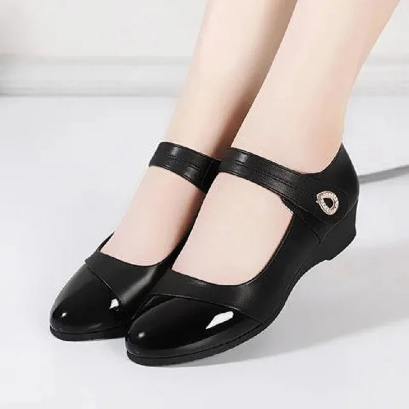 Comfortable Pointed Boots
