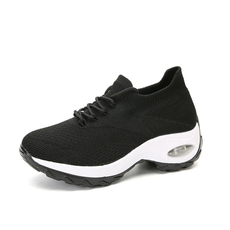 Travel Daily Sneakers