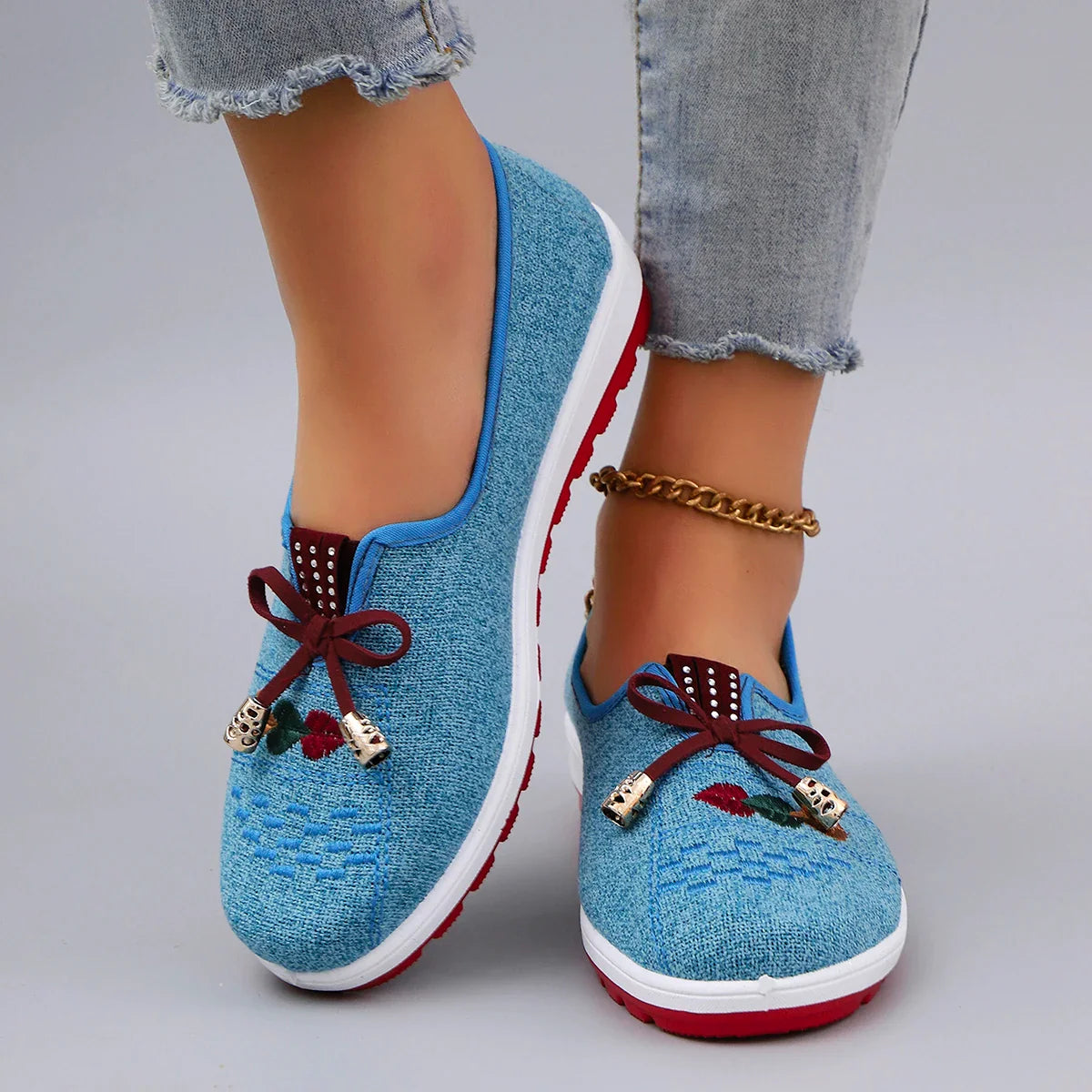 Everyday Walking Sneakers
