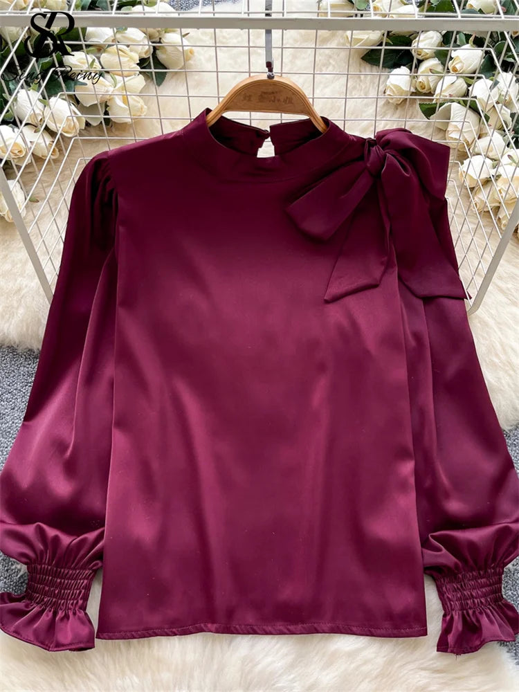 Feminine Buttoned Blouse