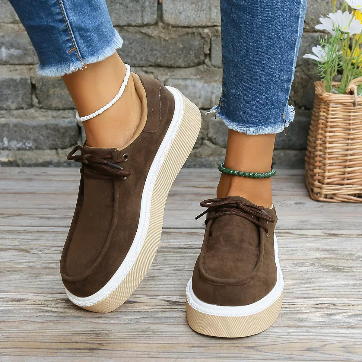 Minimal Classic Sneakers