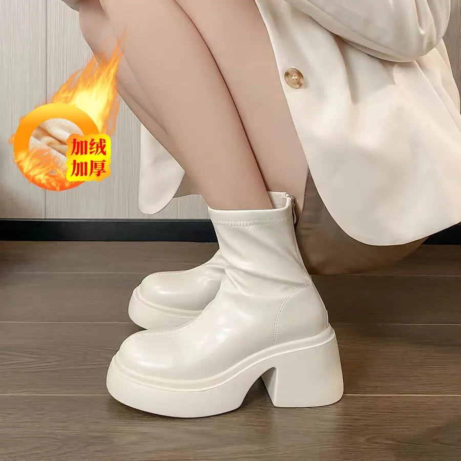 Airy Pointed Boots