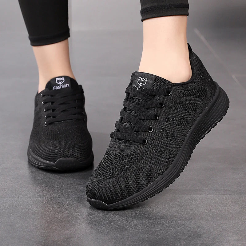 Easy Sporty Sneakers