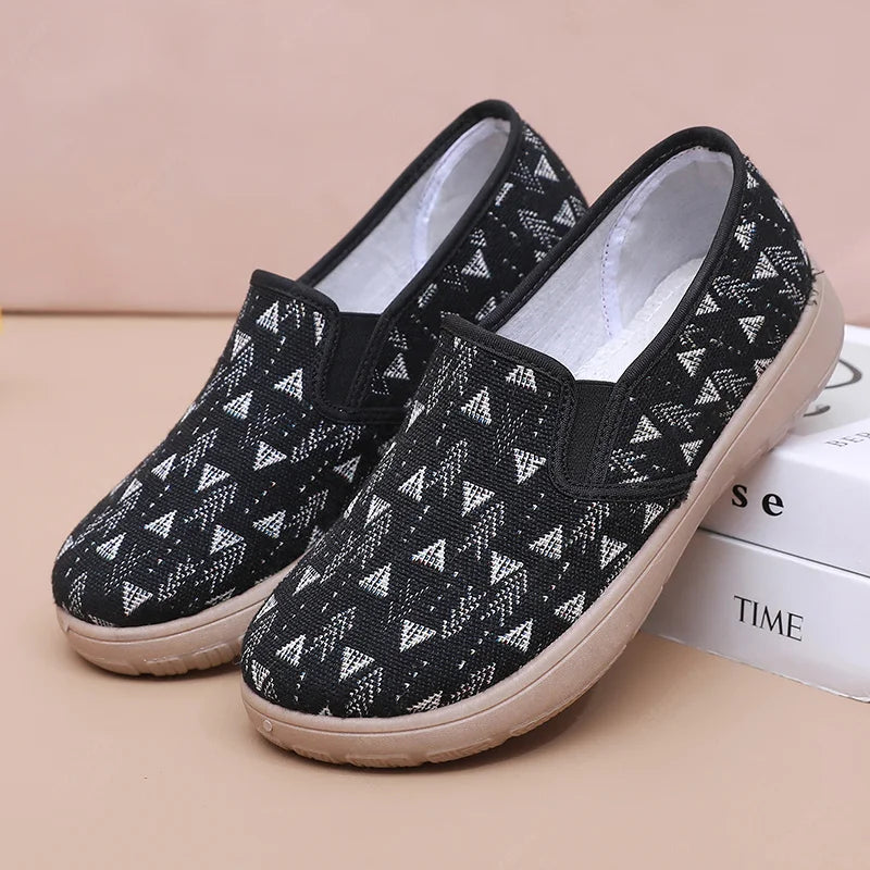 Weekend Walking Sneakers