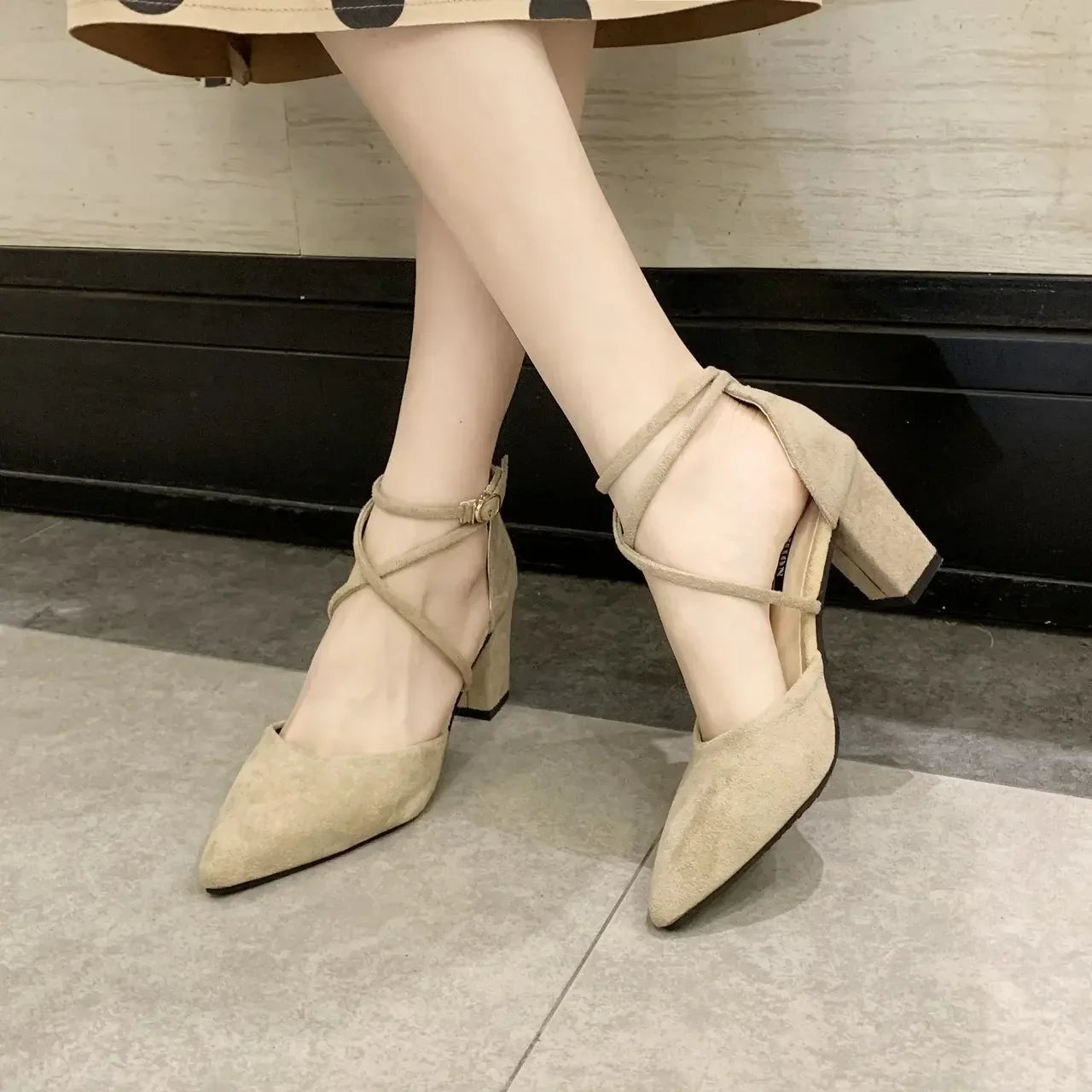 Airy Flat Shoes