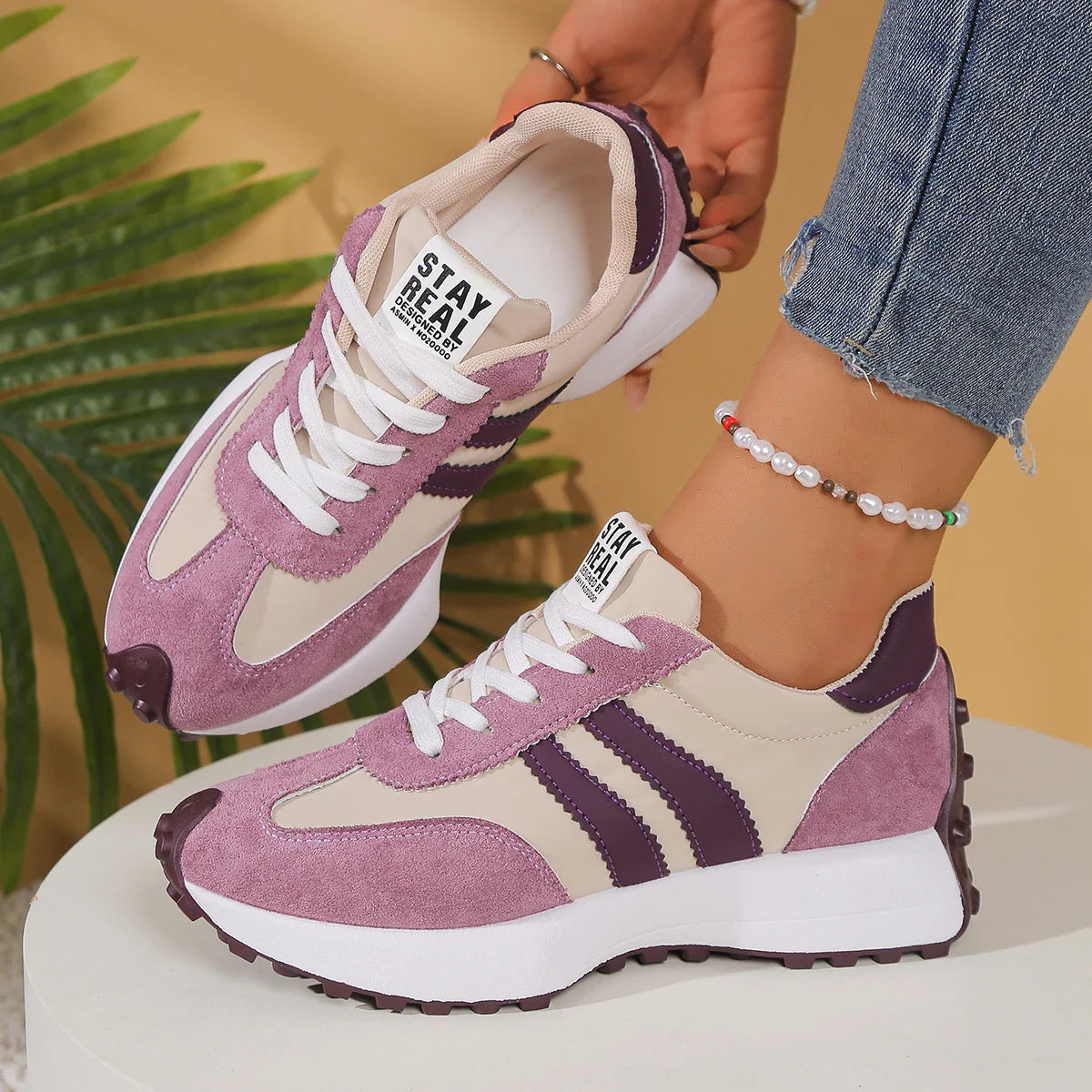 Soft Simple Sneakers