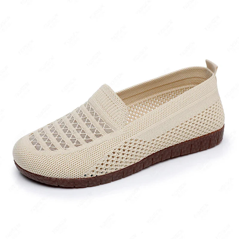 Airy Retro Sneakers