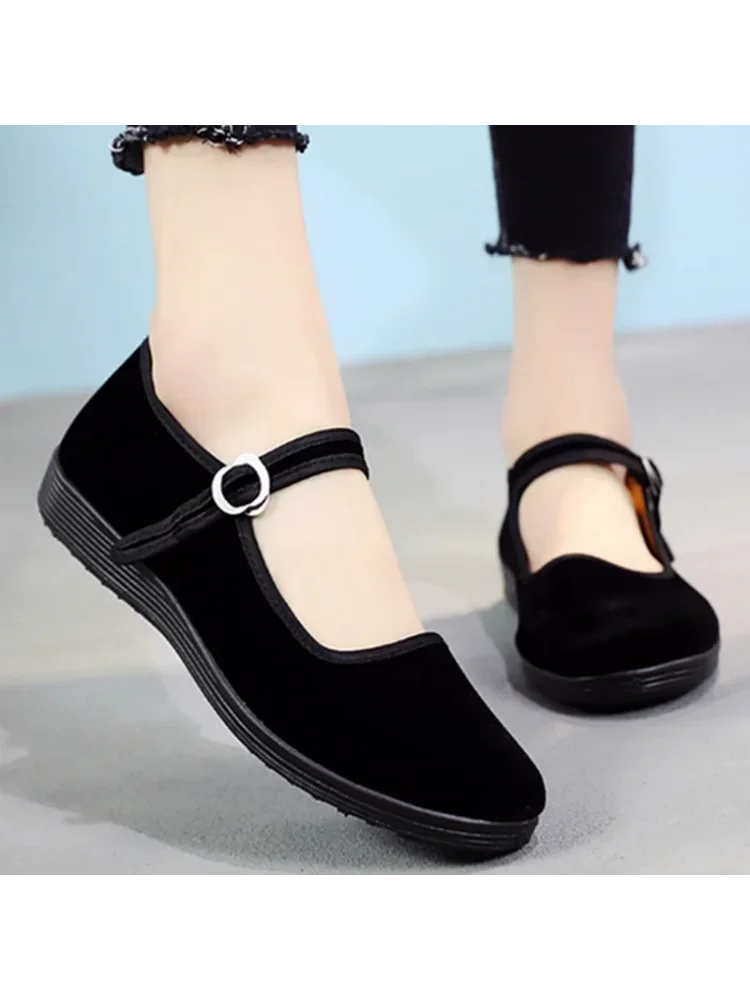 Warm Minimal Sneakers