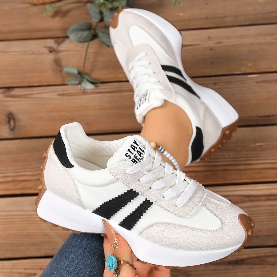 Soft Simple Sneakers