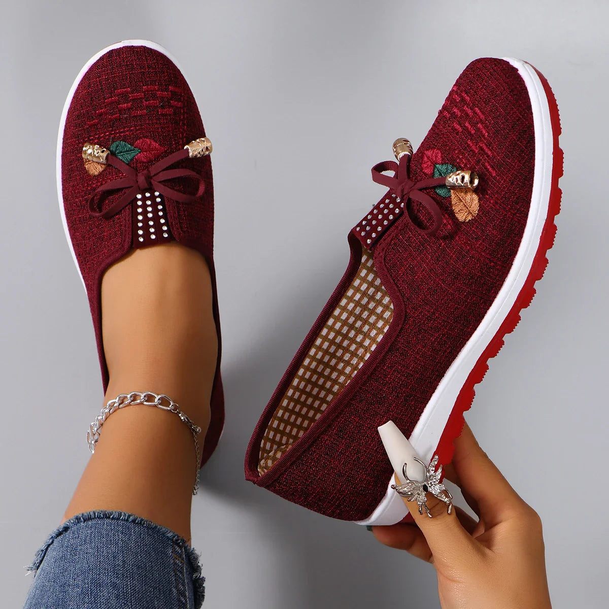 Everyday Walking Sneakers
