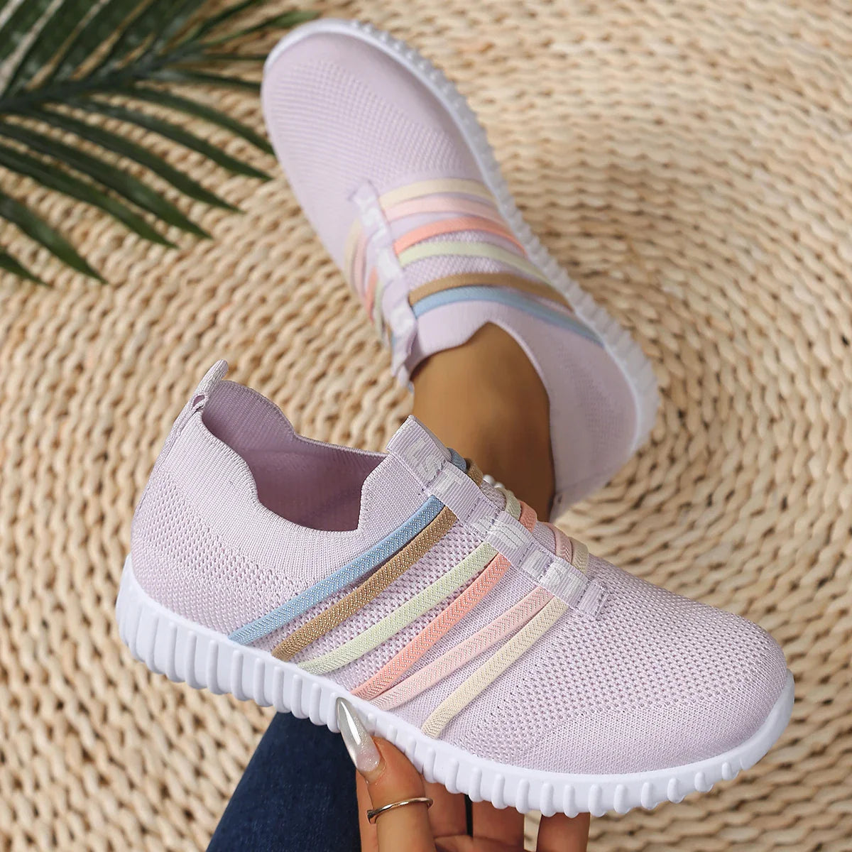 Light Casual Sneakers