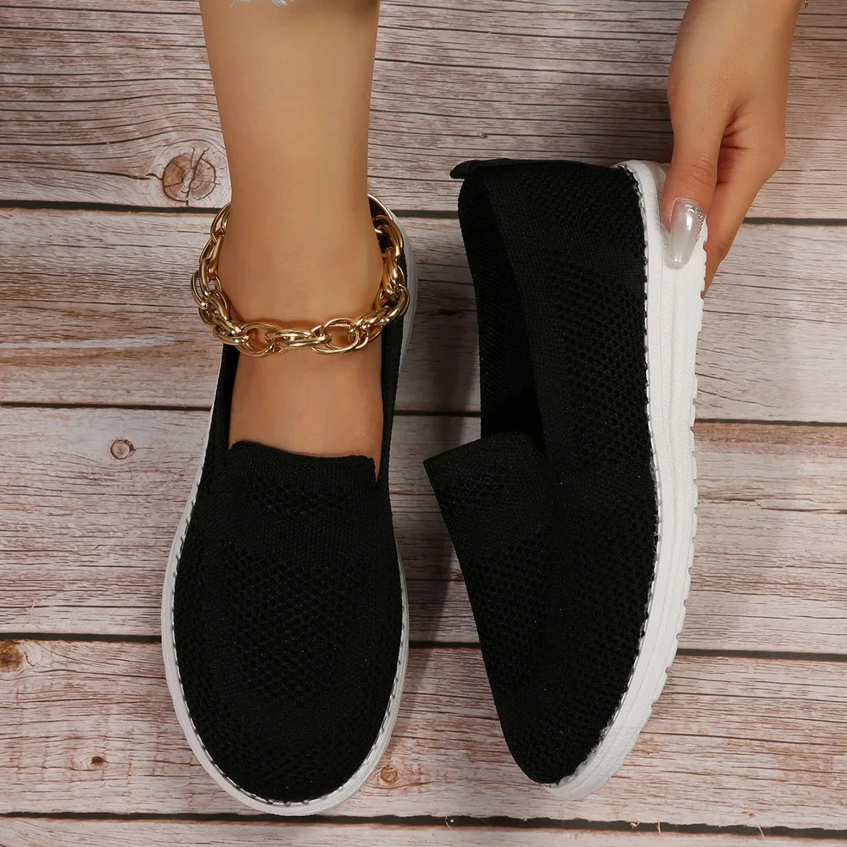 Simple Breathable Sneakers